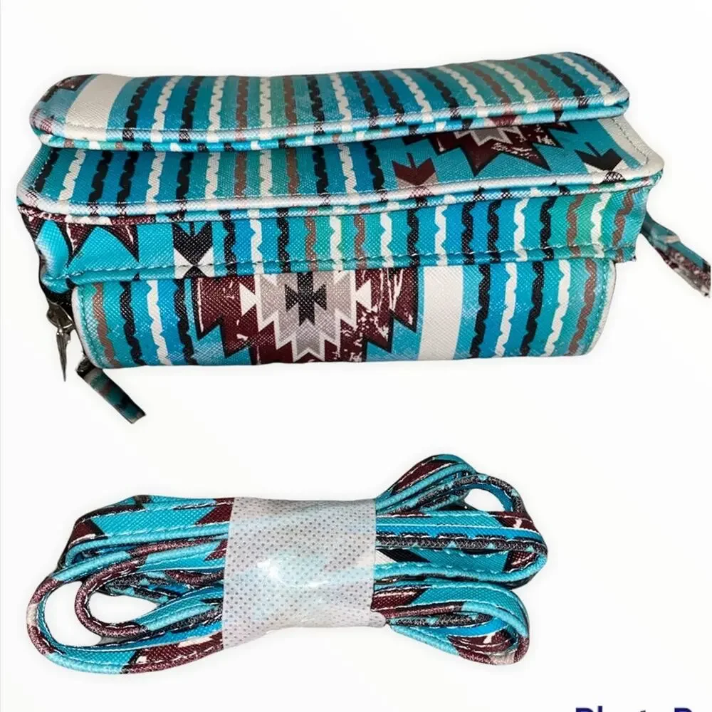 Southwestern Aztec Print Crossbody‎ Wallet Purse NWT Turquoise Wristlet